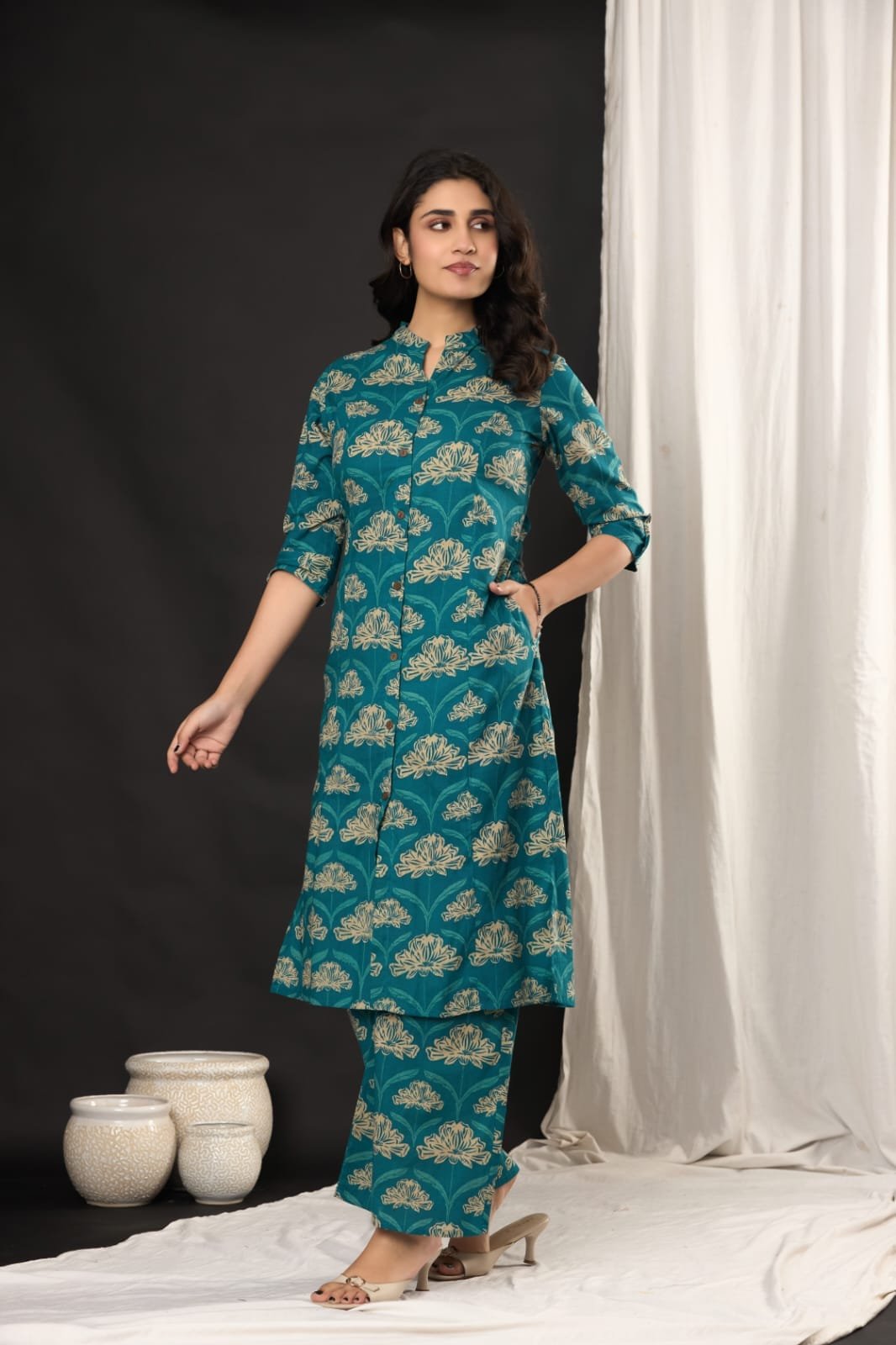 The Kurti Shop Women Teal Blue Floral Printed Pure Cotton Front-Button Kurta with Matching Palazzo Set view 6