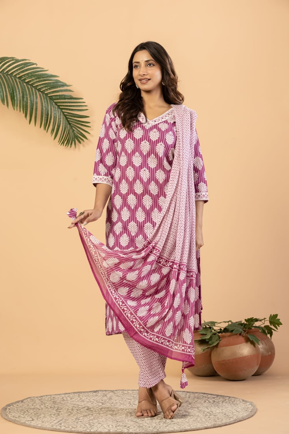 Women Pure Cotton Leaf Printed Straight Kurta Set with Pants | The Kurti Shop view 5
